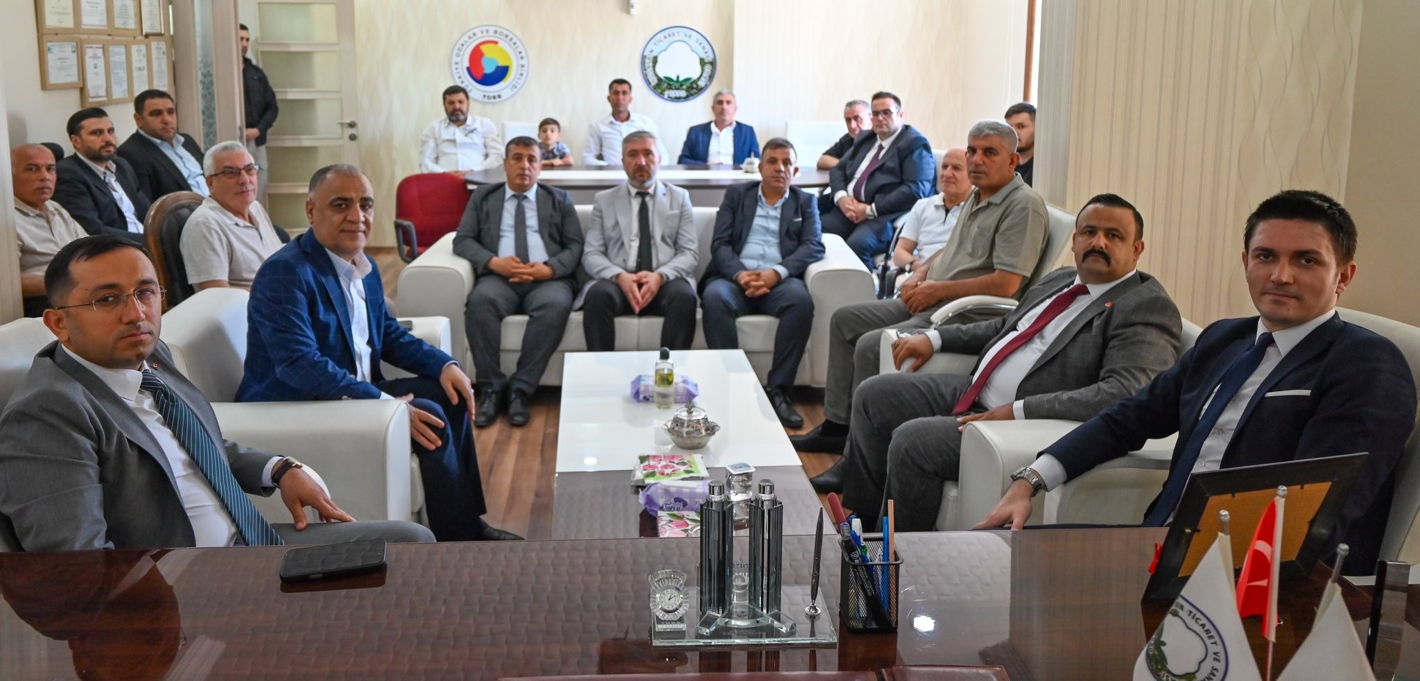 İLÇE KAYMAKAMIMIZ VE KURUM AMİRLERİNDEN BAŞKANIMIZA ZİYARET